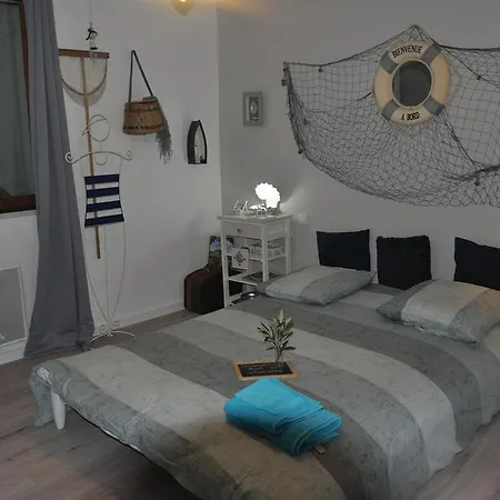 Les 5 Oliviers Bed & Breakfast 3*